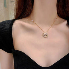 Foldable Golden Heart-Shaped Necklace - Unique & Elegant