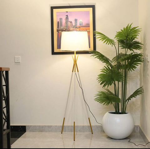 standy lamp gold sticks