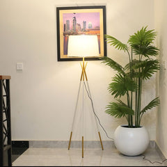 standy lamp gold sticks